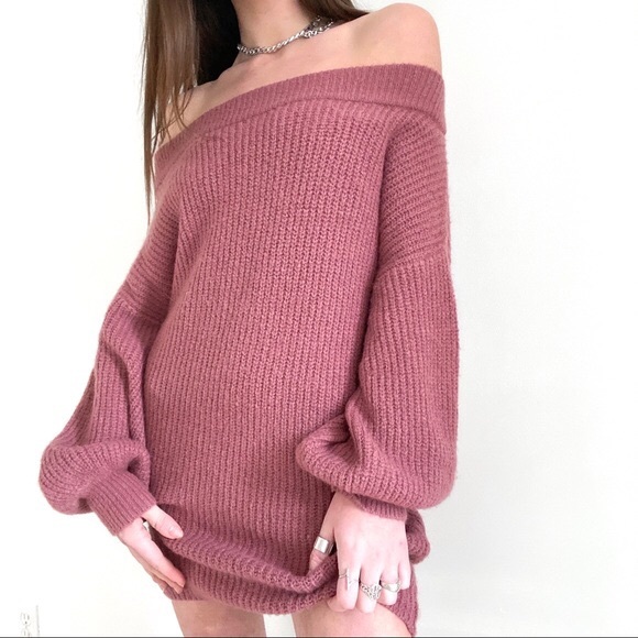 Shoulder Sweater Dress 